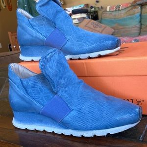 Miz Mooz size (40) 9 Blue Wedge